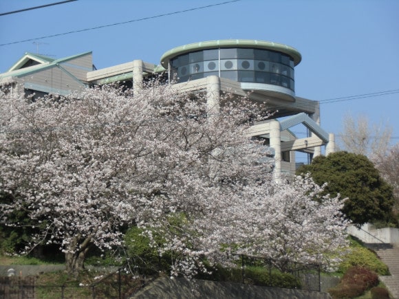 公民館外観の画像